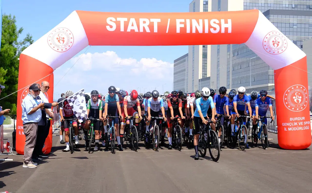 431 sporcu, 13 kategoride 3 etapta birincilik için yarışıyor