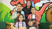 Babasına özenip marangoz oldu, kreşi andıran çocuk atölyesi kurdu