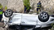 Adana'da dere yatağına devrilen otomobildeki 2 kişi öldü, 1 yaralı