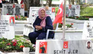 Şehit anneleri, Anneler Günü'nde evlatlarının kabri başında dua etti