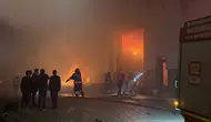 Mobilya fabrikasında yangın! 72 personel olay yerinde
