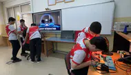 Uluslararası robot yarışmasında birinci olan liseliler yeni başarılar için çalışıyor
