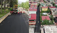 Kahramanmaraş’ta mahalleler sıcak asfaltla yenileniyor