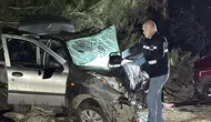 İki otomobilin çarpıştığı kazada 2 kişi yaşamını yitirdi