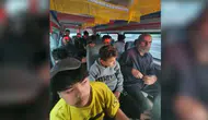 15 düzensiz göçmen minibüste yakalandı