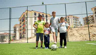 Çocuklar için 3 yeni halı saha ve yeni oyun alanı