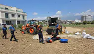 Hatay'da tarlada tarım makinesine sıkışan işçi öldü