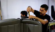 Engelli genç, kendi iş yerinin sahibi olma hayalini gerçekleştirdi