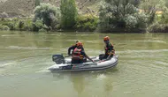 Oğlu için girdiği ırmakta kaybolan babanın cesedine ulaşıldı