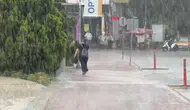 Bazı bölgelerde sağanak yağış başladı!