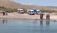 Kızılırmak'ta akıntıya kapılan 3 kişiden 1'i boğuldu, diğeri kayboldu