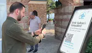 Emir Sultan Külliyesi'nin tarihi ve içindeki hat eserler dijital rehberde