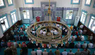Depremde yıkılan caminin yerine yenisi yapıldı
