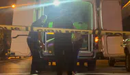 Park halindeki minibüse çarpan motosikletteki 2 kişi öldü