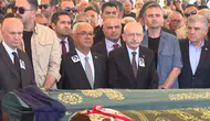 Eski CHP Genel Başkanı Deniz Baykal'ın eşi, son yolculuğuna uğurlandı