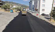 Kahramanmaraş’ta yeni bulvara ve Ballıca’ya sıcak asfalt
