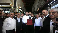 Bakan Kurum'a Kahramanmaraş'ta sembolik anahtar verildi