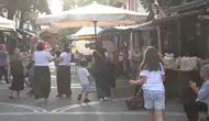 Asırlık çantı evlerinin bulunduğu tarihi mahalle kadınların emeğiyle renkleniyor