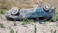 Devrilen otomobildeki 2 kişi hayatını kaybetti