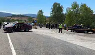 İki otomobilin çarpıştığı kazada 1 kişi öldü, 3 kişi yaralandı