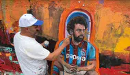 Trabzon'da Muhammed Salah sevgisi duvara resmedildi