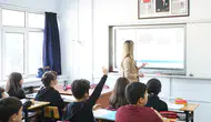 Öğretmenlere derste cep telefonu yasağı!