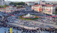 Sivas'ta 1058 kişi aynı anda halay çekti