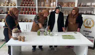 Nevşehir'in tescilli üzüm turşusu kadınların elinde hayat buldu