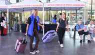 Antalya'ya gelen öğrencileri Gençlik ve Spor İl Müdürlüğünce karşılandı