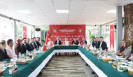 Bakan Göktaş, Muş'ta şehit aileleri ve gazilerle buluştu