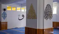 Kadınlar hat sanatını cami ve mescit duvarlarına taşıdı