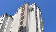 İnşaattaki iskelede mahsur kalan 2 işçiyi itfaiye ekibi kurtardı