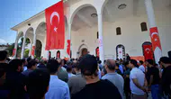 Depremlerde aldığı hasarın ardından restore edilen cami ibadete açıldı