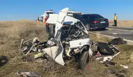 İki otomobilin çarpıştığı kazada 4 kişi öldü, 4 kişi yaralandı