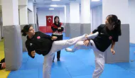 Eski milli tekvandocu Altın, kariyerini fizyoterapistlikle sürdürüyor