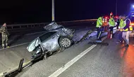 Çanakkale'de aydınlatma direğine çarpan otomobildeki 2 kişi öldü