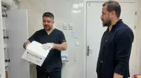 Hemşire iki kardeş aynı hastanede omuz omuza mesai yapıyor
