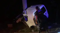 Isparta'da direğe çarpan araçtaki 2 kişi öldü, 2 kişi yaralandı
