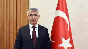 Vali Ünlüer'den 23 Nisan Ulusal Egemenlik ve Çocuk Bayramı mesajı