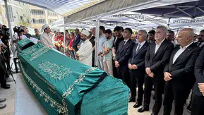 Kahramanmaraş'ta hayatını kaybeden 3 kardeşin cenazeleri defnedildi