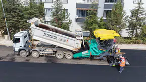 Kahramanmaraş’ta asfalt seferberliği hız kesmiyor: 18 noktada çalışma