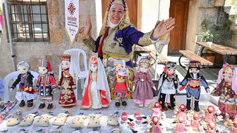 6. Uluslararası Ezogelin Yöresel Bebek Çalıştayı başladı