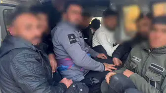 Suriye uyruklu 10 düzensiz göçmen sınır dışı edildi