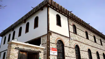 Kubbesiz cami yaklaşık 800 yıldır zamana meydan okuyor