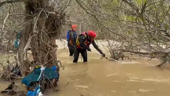 Dereye düşerek kaybolan çocuğu arama çalışmaları sürüyor