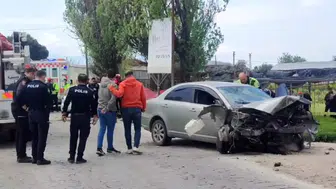 İzmir'de zincirleme trafik kazasında 1 kişi öldü, 3 kişi yaralandı