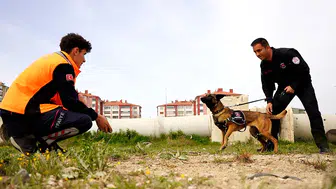 Can dostlar hayat kurtarma eğitimine sıkı hazırlanıyor