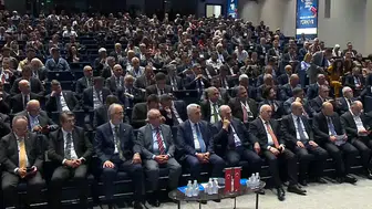 Ticarette Türkiye Yüzyılı Zirvesi sektör paydaşlarını bir araya getirdi