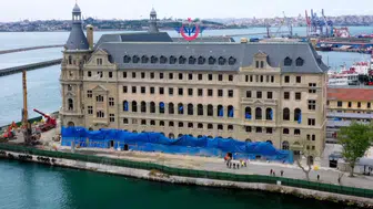 Bakan Ersoy, Haydarpaşa Garı'ndaki restorasyon çalışmalarını inceledi