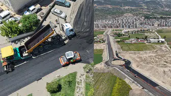 Kahramanmaraş’ta ulaşım atağı! Asfalt seferberliği sürüyor, Sümbüllü’de trafik düzenlemesi başladı